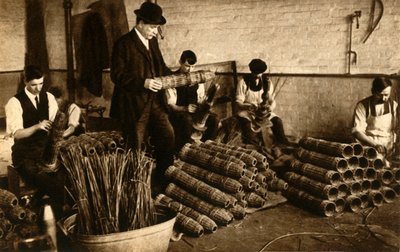 Mandenvlechten voor artilleriegranaten, Nottingham, Eerste Wereldoorlog, 1914-1918, 1933 door Unbekannt