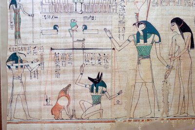 Wegen van het hart van de overledene tegen de veer van waarheid uit het Egyptische Dodenboek door Unbekannt