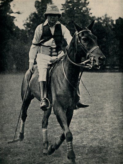 Winston Churchill Speelt Polo, 1920s, 1945 door Unbekannt