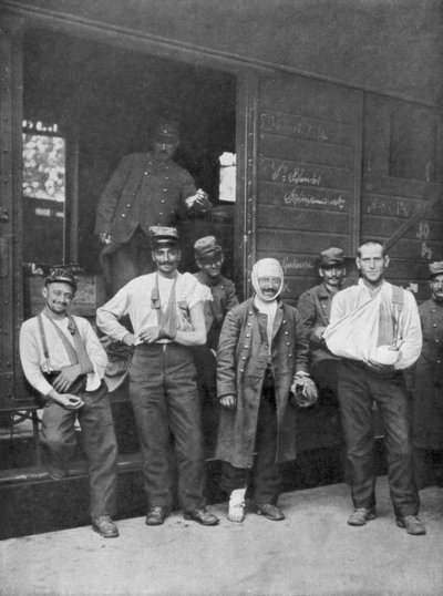 Gewonde Franse soldaten op weg naar het ziekenhuis per trein Frankrijk, 1914 door Unbekannt