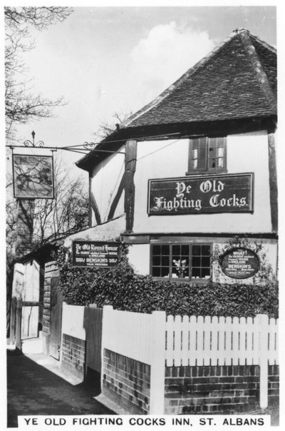 Ye Old Fighting Cocks Inn, St Albans, Hertfordshire, 1937 door Unbekannt