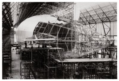 Zeppelin LZ 126 in aanbouw, Friedrichshafen, Duitsland door Unbekannt