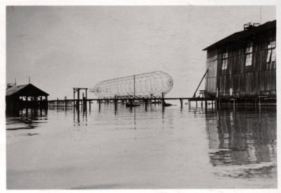 Zeppelin LZ 6 in aanbouw, Duitsland door Unbekannt