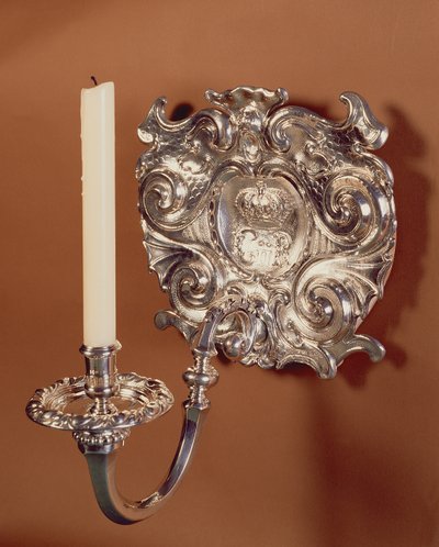 Kandelaar, enkele licht, in Anglo-Nederlandse stijl van de Restauratieperiode. 1668-90 door Unbekannt Unbekannt