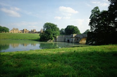 Uitzicht vanaf het meer, Blenheim Palace, Oxfordshire door Unbekannt Unbekannt