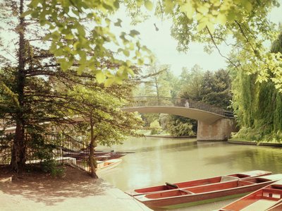 Uitzicht op de Garret Hostel-brug over de rivier de Cam door Unbekannt Unbekannt