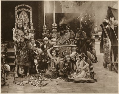 Alfred Paget, Seena Owen, scène uit 