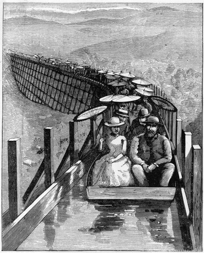 Aquaduct in San Diego, Californië, in gebruik als transportmethode voor toeristen door Unbekannt
