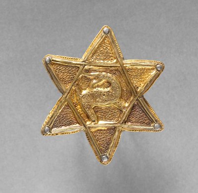 Broche in de vorm van een zespuntige ster, late 700s-vroege 800s door Unbekannt