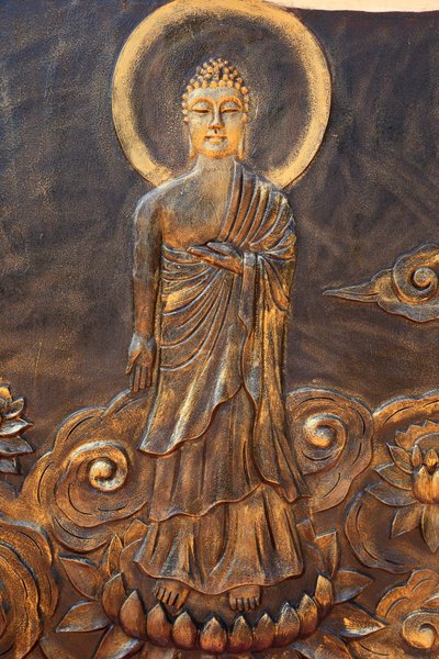 Chua Thien Lam Go boeddhistische pagode. Shakyamuni Boeddha. Varada mudra: gebaar van liefdadigheid. Thay Ninh. Vietnam door Unbekannt