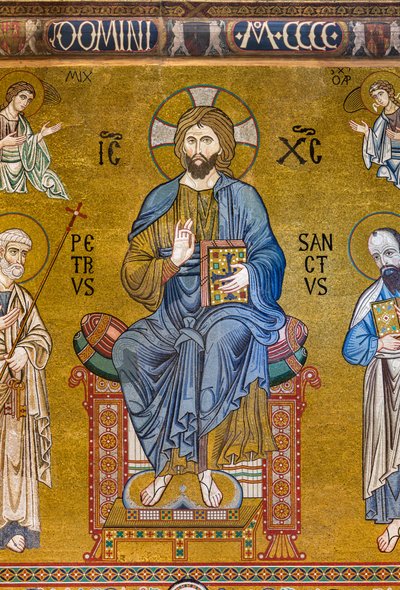 Tegenfaçade: mozaïek "Majesteit van Christus gezeten tussen Heiligen Petrus en Paulus", XII eeuw, De Palatijnse Kapel, Het Koninklijk Paleis of Palazzo dei Normanni (Paleis van de Normandiërs), Palermo, Sicilië, Italië door Unbekannter Künstler