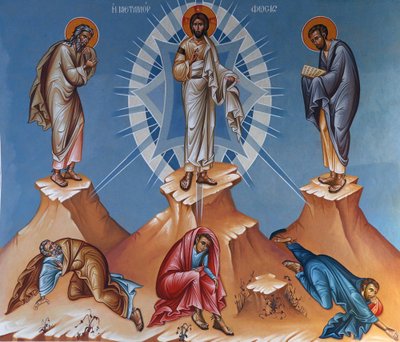 Fresco in de Heilig Kruiskerk, Pedoulas. De Transfiguratie, Le Christ transfigure entre Elie et Moise tenant les tables de la loi. A leurs pieds, les apotres Jacques, Jean et Pierre 20150510, Pedoulas, Cyprus door Unbekannt
