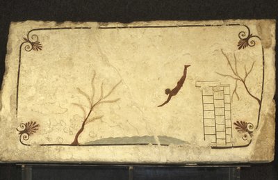 Griekse kunst: Fresco van het graf van de duiker, Paestum, Regio Campanië, Italië. Tomba del Tuffatore, muurschildering, archeologisch park Paestum, Campanië, Italië door Unbekannter Künstler