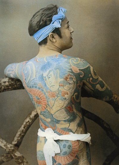 Japanse man met tatoeages, ca. 1910 door Unbekannter Künstler