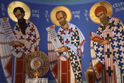 Liturgisch object en fresco in het heiligdom van Pedoulas Orthodoxe kerk door Unbekannt