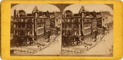 Gemeente van Parijs (1871): zicht op Parijs in puin. Anonieme fotografie door Unbekannt