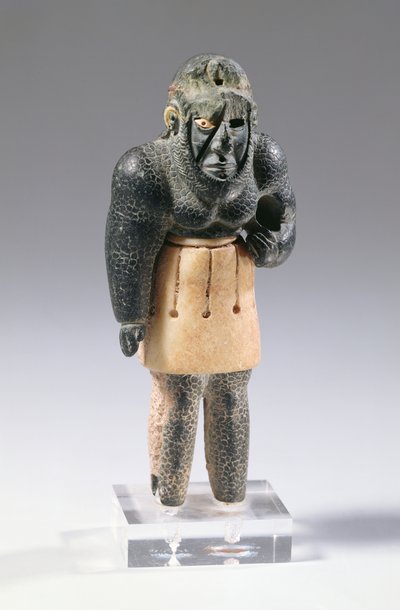 Mythologische geest van de bergen, c.2200 v.Chr. (kalksteen en chloriet, diadeem gemaakt van meteorisch ijzer) door Unbekannt