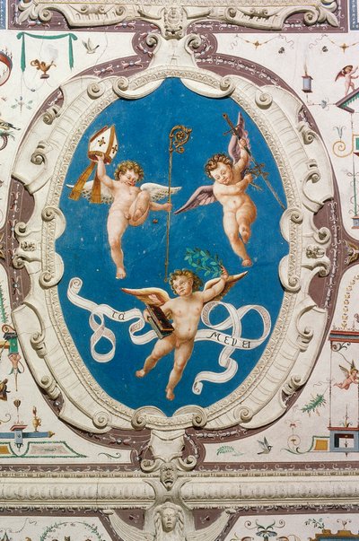 Ovaal met drie putti (1560), detail van het plafond van de Hal van Grotesken, Kasteel Della Manta, Manta (Cuneo), Piëmont, Italië door William M. Timlin