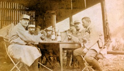 Foto uit een persoonlijk album van een infanterieluitenant tijdens de eerste maanden van de Eerste Wereldoorlog door Unbekannt
