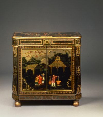 Regency tole peinte zwart gelakt zijden kabinet, met voor deuren geschilderd met figuren van kooplieden in een landschap, zeldzaam, c.1815 door Unbekannt
