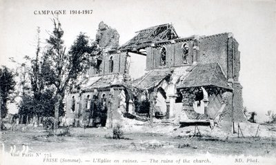 Ruïnes van de kerk in het dorp Frise, Somme, Frankrijk 1914-1918 door Unbekannter Künstler