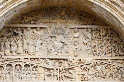 Timpaan van de Sainte Foy abdijkerk: Christus in Glorie & Laatste Oordeel, Conques, Frankrijk door Unbekannt