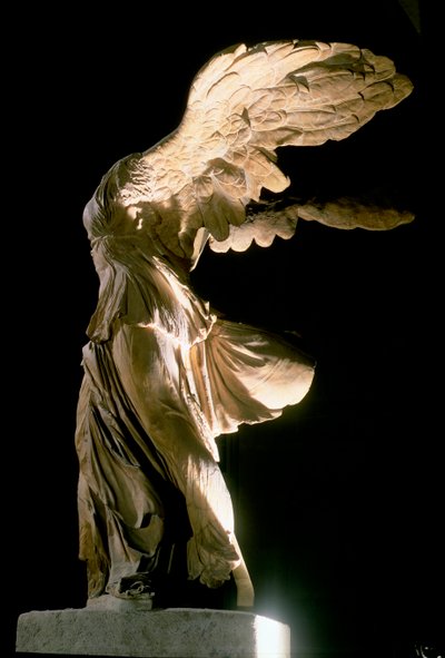 Zijaanzicht van de Overwinning van Samothrace (Parisch marmer) door Unbekannt
