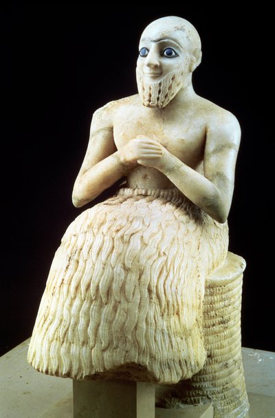 Standbeeld van de ambtenaar Ebih-Il, uit de Tempel van Ishtar in Mari, Hit, Irak, Midden-Eufraat, Sumerisch, Vroeg-Dynastieke Periode, ca. 2500 v.Chr. (gips & lapis lazuli) door Unbekannt