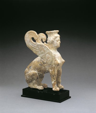 Terracotta figuur van een sfinx, uit Zuid-Italië, Grieks, laat 5e-begin 4e eeuw v.Chr. door Unbekannt