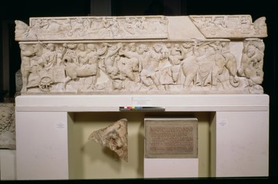 De Pashley Sarcofaag, fries toont de triomfantelijke terugkeer van Dionysus uit het Oosten, Romeins, uit Arvi op Kreta door Unbekannt