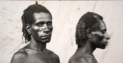 Twee mannen, Papoea-Nieuw-Guinea door Unbekannt