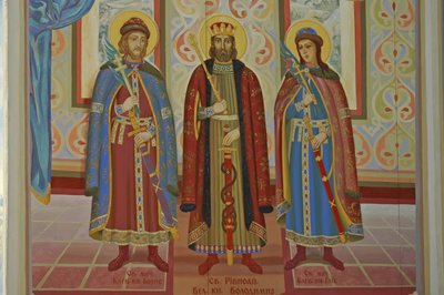 Oekraïne, Kiev, St. Michaëls Orthodox Klooster (orig 1108, herbouwd 2001), externe fresco door Unbekannt