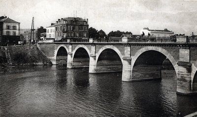 Uitzicht op de brug van de Marne in Epernay, Marne - ansichtkaart ca. 1910 Privécollectie door Unbekannter Künstler