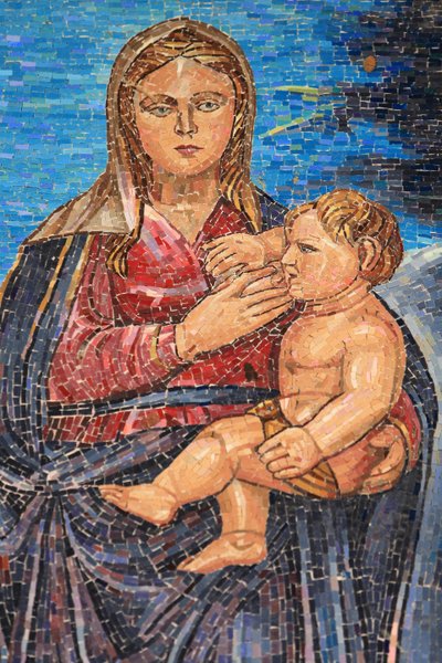 Maagd en kind. Guatemala. Basiliek van de Aankondiging, Nazareth, Israël door Unbekannt