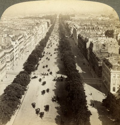 Champs Elysees vanaf de Arc de Triomphe, Parijs, Frankrijk, 19e eeuw door Underwood and Underwood