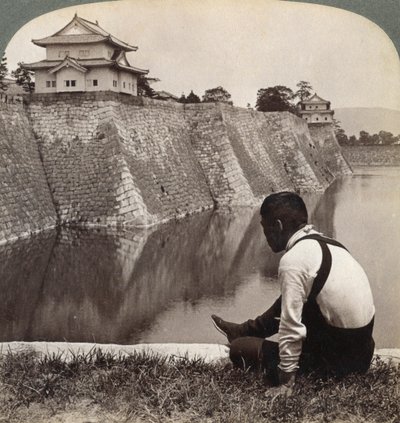 Feodaal kasteel van de trotse Shoguns, Osaka, Japan, 1904 door Underwood and Underwood