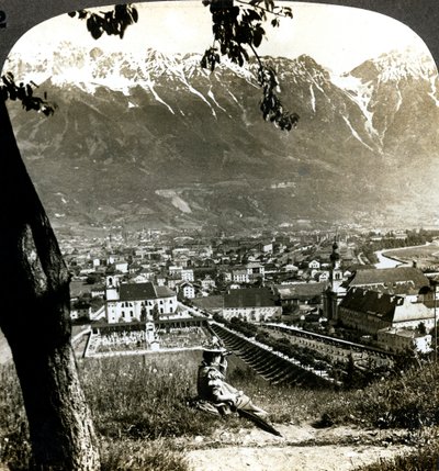 Innsbruck en de Beierse Alpen, Tirol, Oostenrijk door Underwood and Underwood