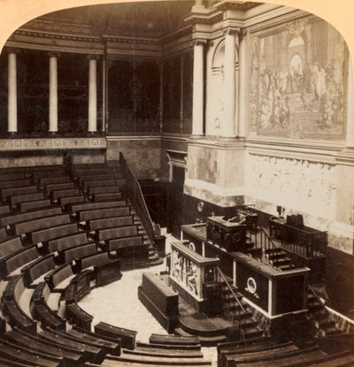 Interieur van de Kamer van Afgevaardigden, Parijs, Frankrijk, 1900 door Underwood and Underwood