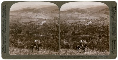 Libanon, kijkend naar het oosten over de bovenste Jordaanvallei naar de berg Hermon door Underwood and Underwood