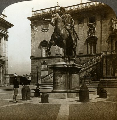 Standbeeld van keizer Marcus Aurelius, Rome, Italië door Underwood and Underwood