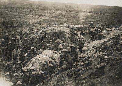 Officiële foto genomen aan het Westelijk Front, 1916 door Unknown