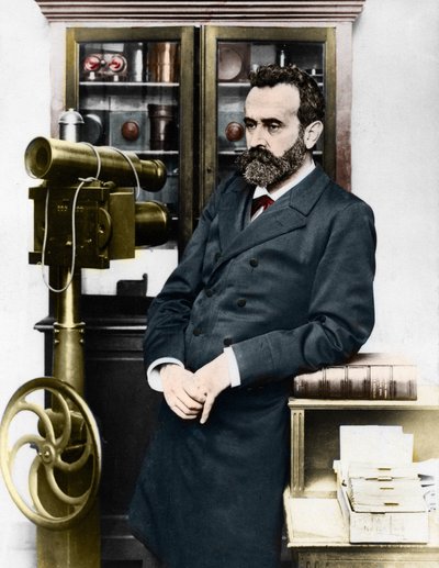 Alphonse Bertillon (1853-1914), Franse criminoloog die de antropometrie creëerde door Unknown artist