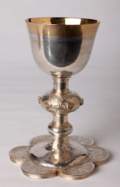 Kelk van kapelaan Georges Coquere. Metaalbewerking, goud en zilver door Unknown artist