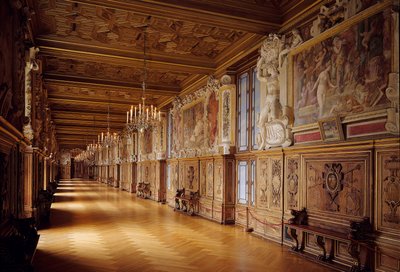 Galerie Francois I in het kasteel van Fontainebleau: houtwerk en muurschilderingen gemaakt in de 16e eeuw door Unknown artist