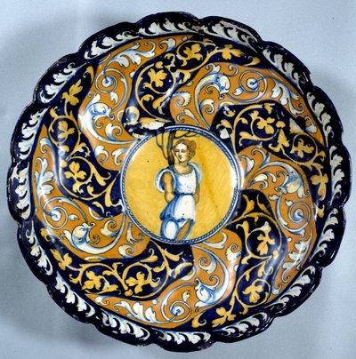 Godronnee faience beker versierd met een engeltje door Unknown artist