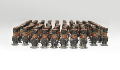 Grote groep speelgoed soldaten of campagne kaartmarkeerders in de vorm van Franse infanterie, ca. 1810-14 door Unknown artist