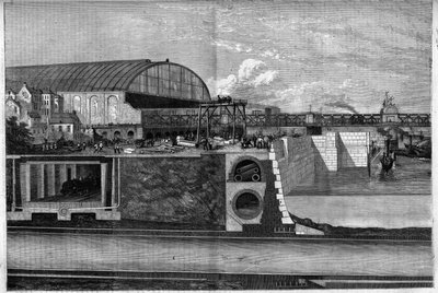 Nieuwe Thames Wharf Sectie in Londen, Engeland met aanduiding van: 1. De bovenste ondergrondse route voor water- en gasleidingen en telegraafdraden; 2. Cilindrische riool; 3. Metropolitan spoorweg; 4. Atmosferische spoorweg. Gravure in 