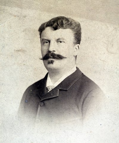 Portret van Guy de Maupassant door Unknown artist