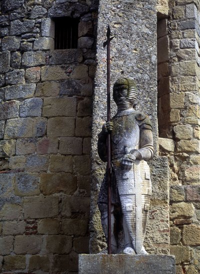Standbeeld van een Kathaarse krijger op de deur van Avignonet in Lauragais (31). door Unknown artist