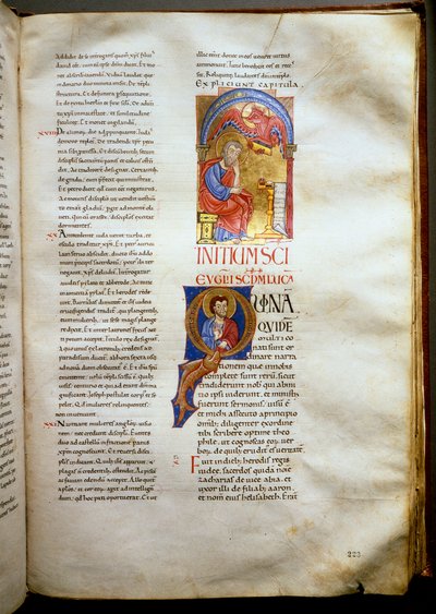 Het evangelie van Sint Lucas met de stier Pagina van een verluchte bijbel (Ms.721-Foglio 223r) uit het begin van de 12e eeuw door Unknown artist